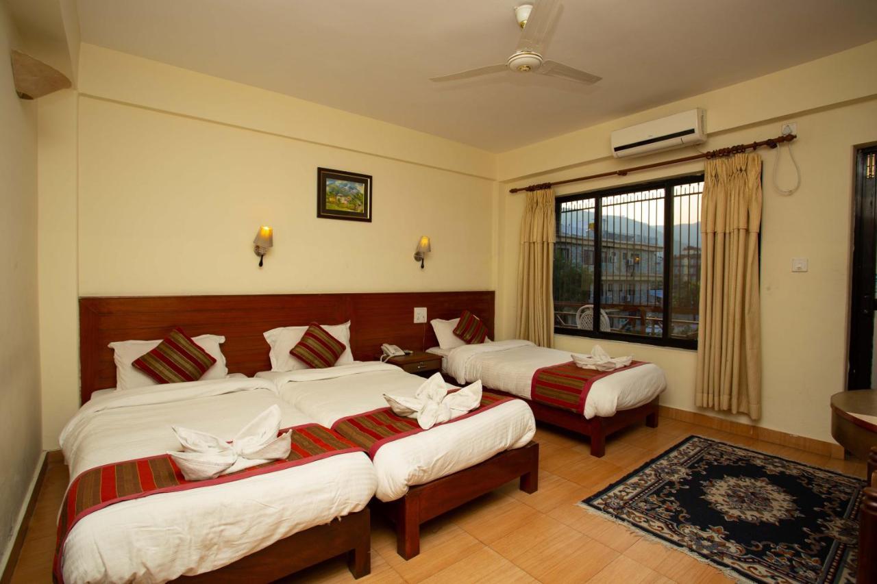 Hotel Orchid Pokhara Kültér fotó