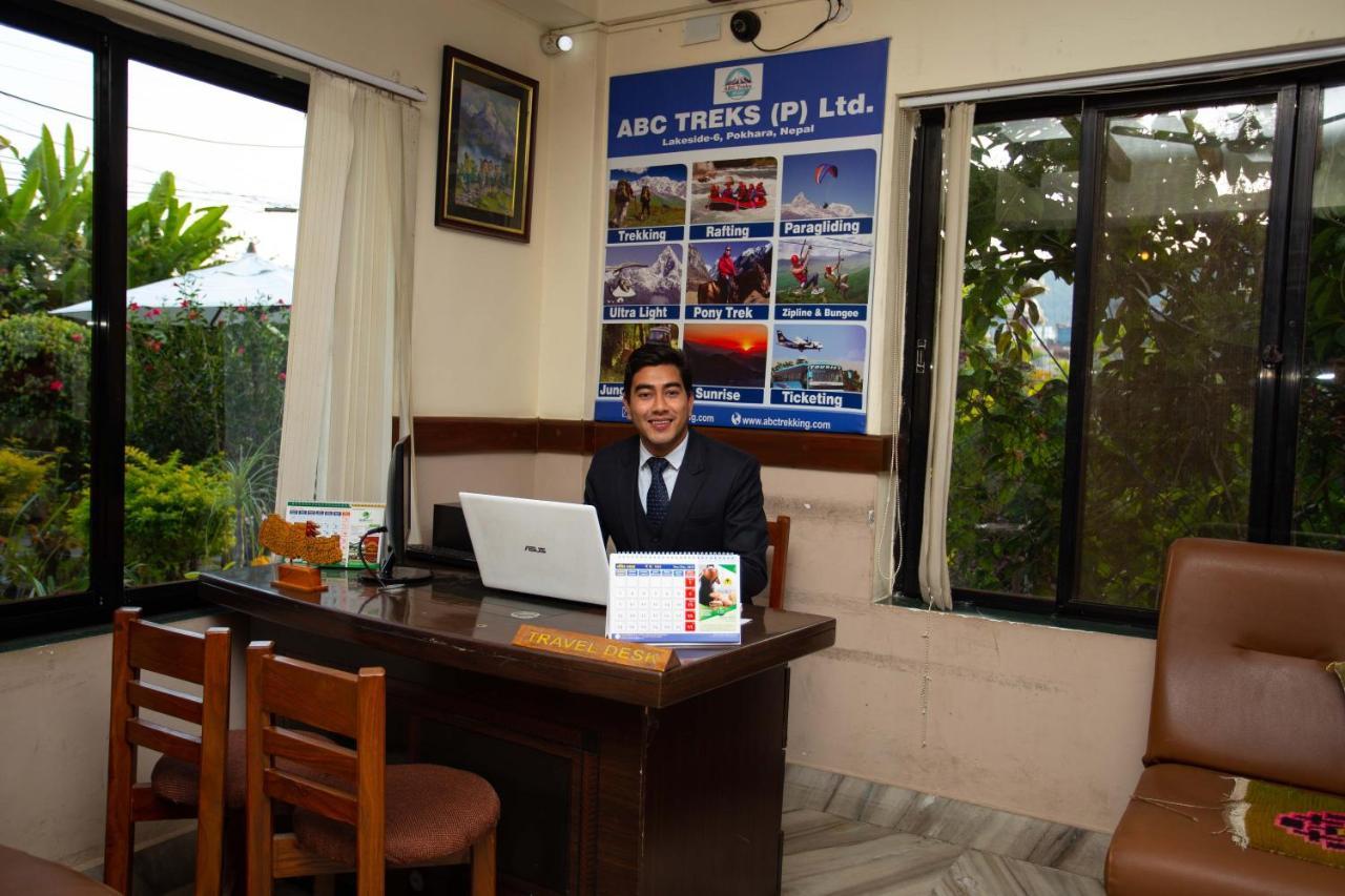 Hotel Orchid Pokhara Kültér fotó