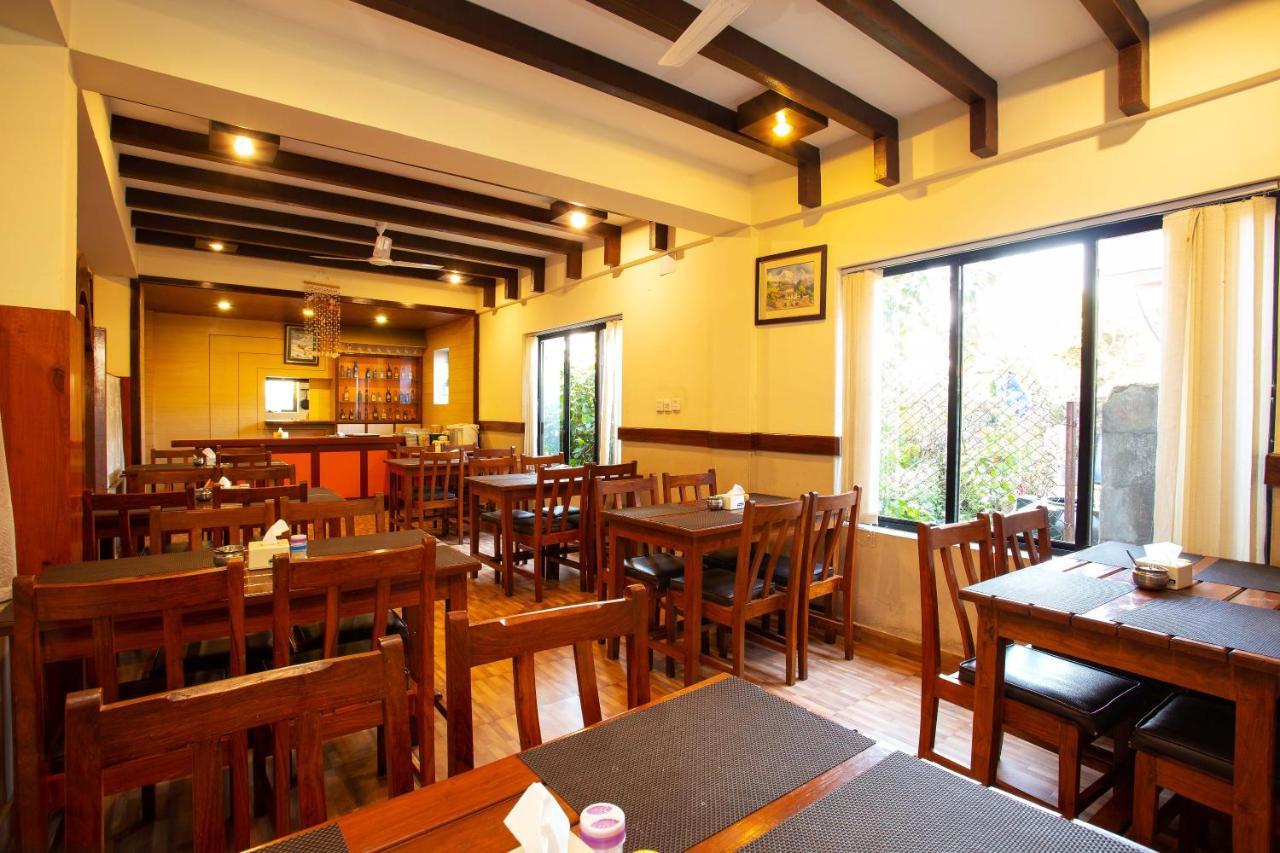 Hotel Orchid Pokhara Kültér fotó
