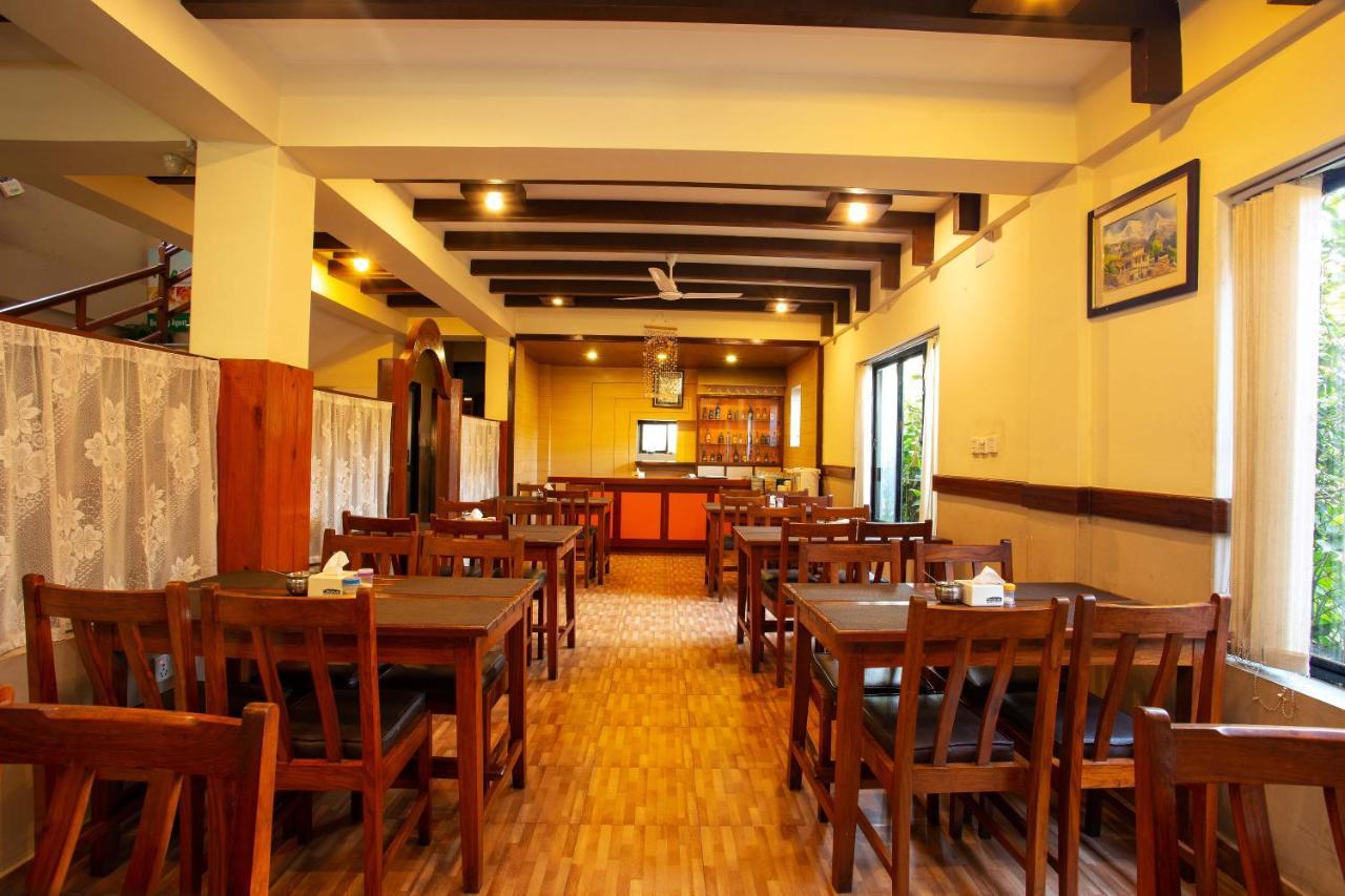 Hotel Orchid Pokhara Kültér fotó