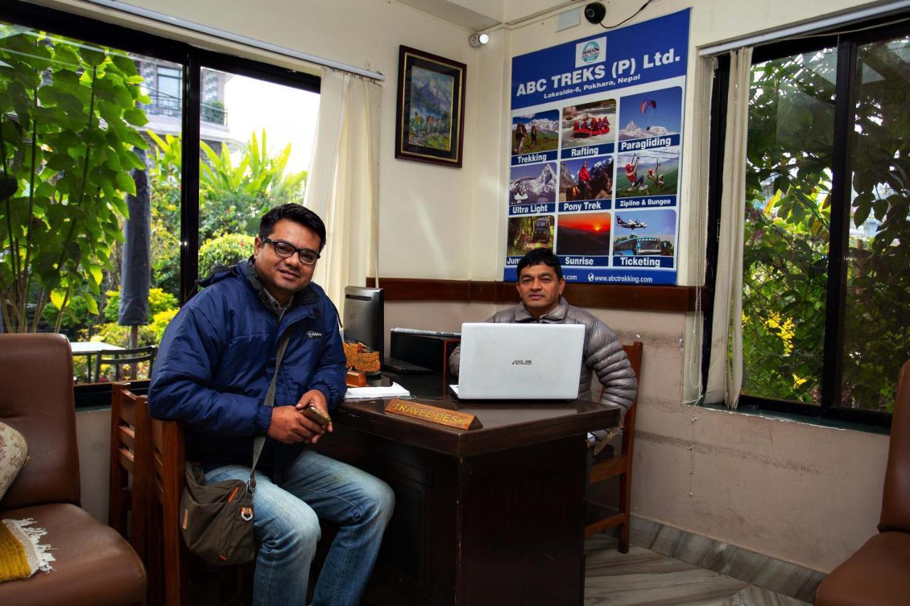 Hotel Orchid Pokhara Kültér fotó