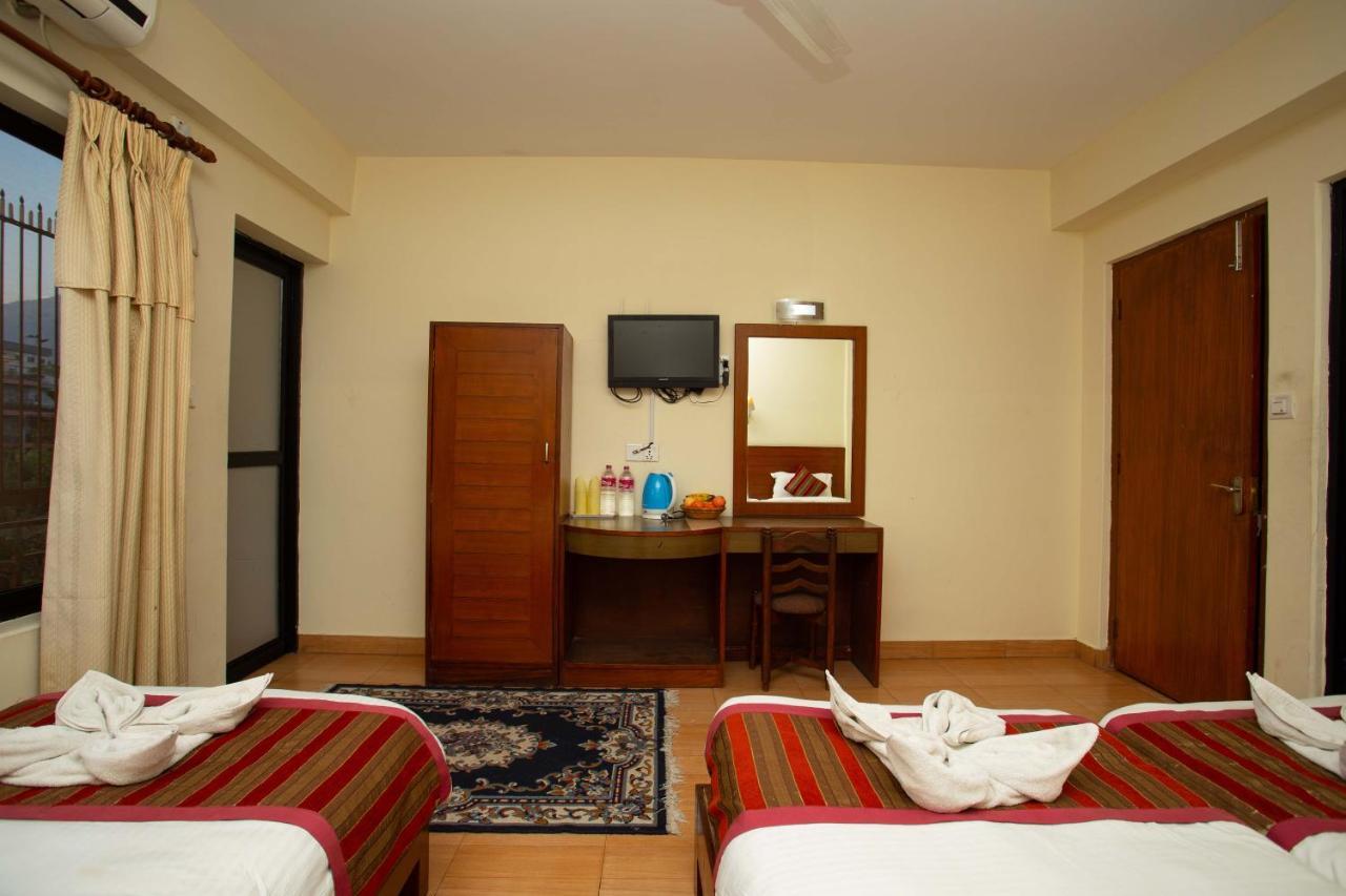 Hotel Orchid Pokhara Kültér fotó
