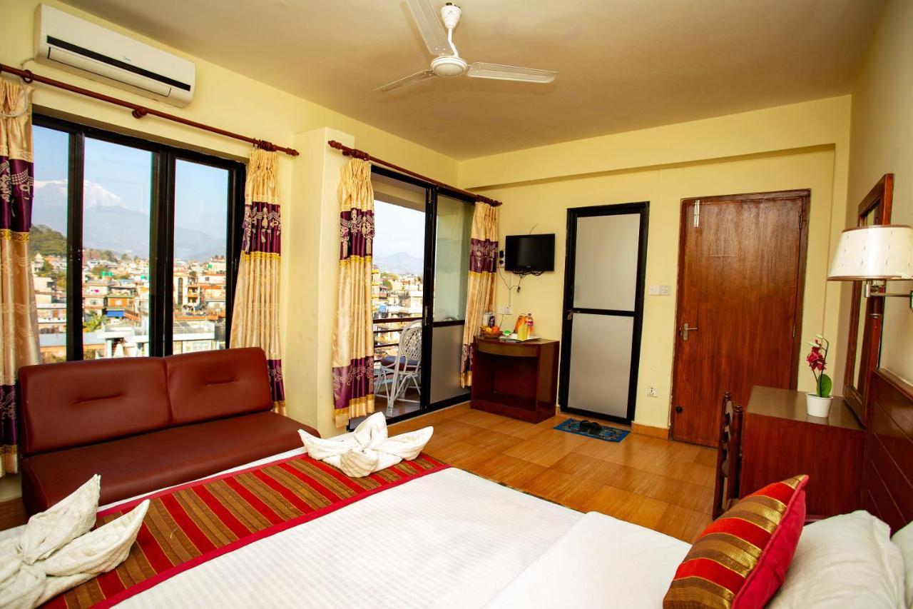 Hotel Orchid Pokhara Kültér fotó